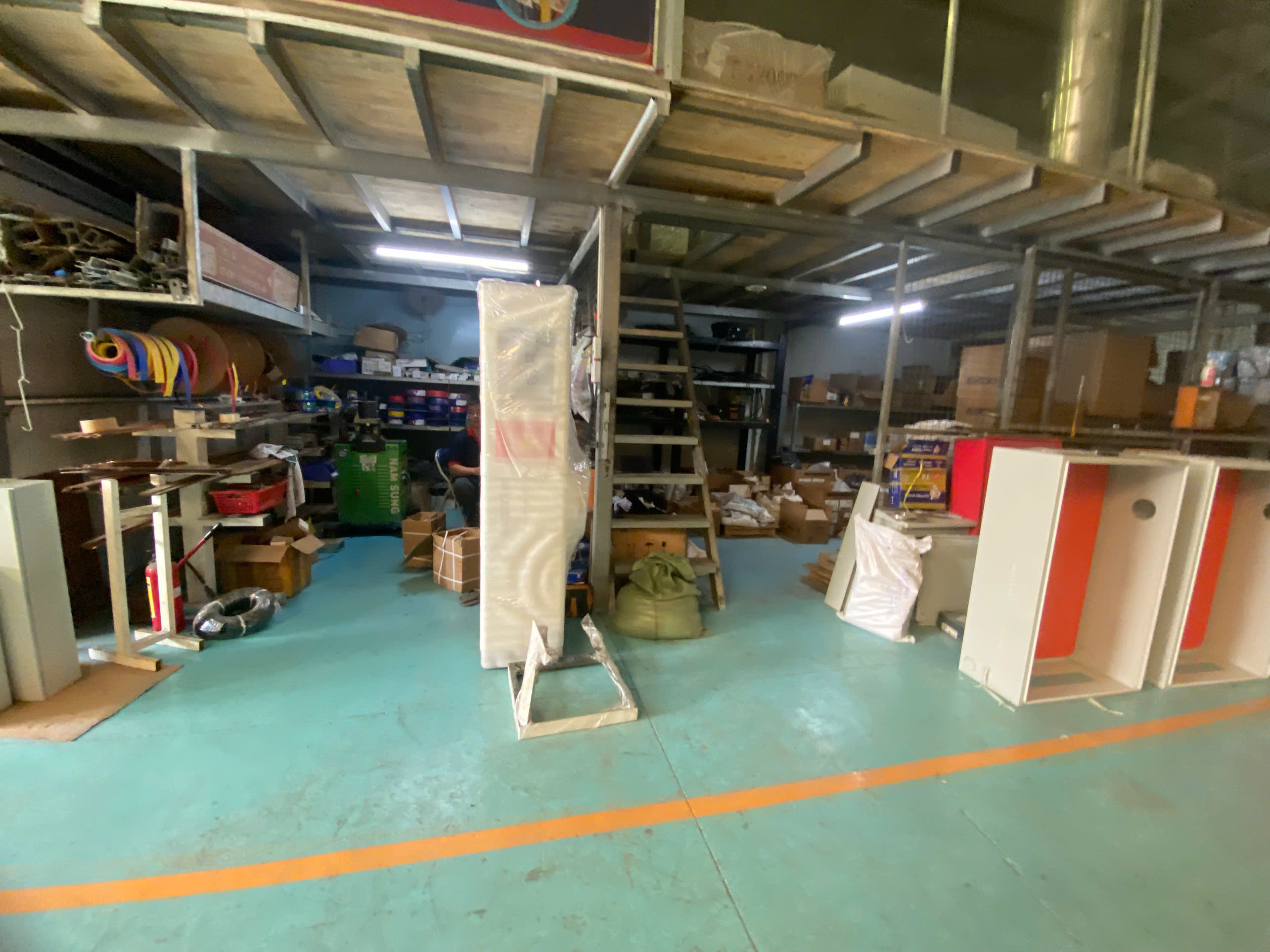 Warehouse.jpg